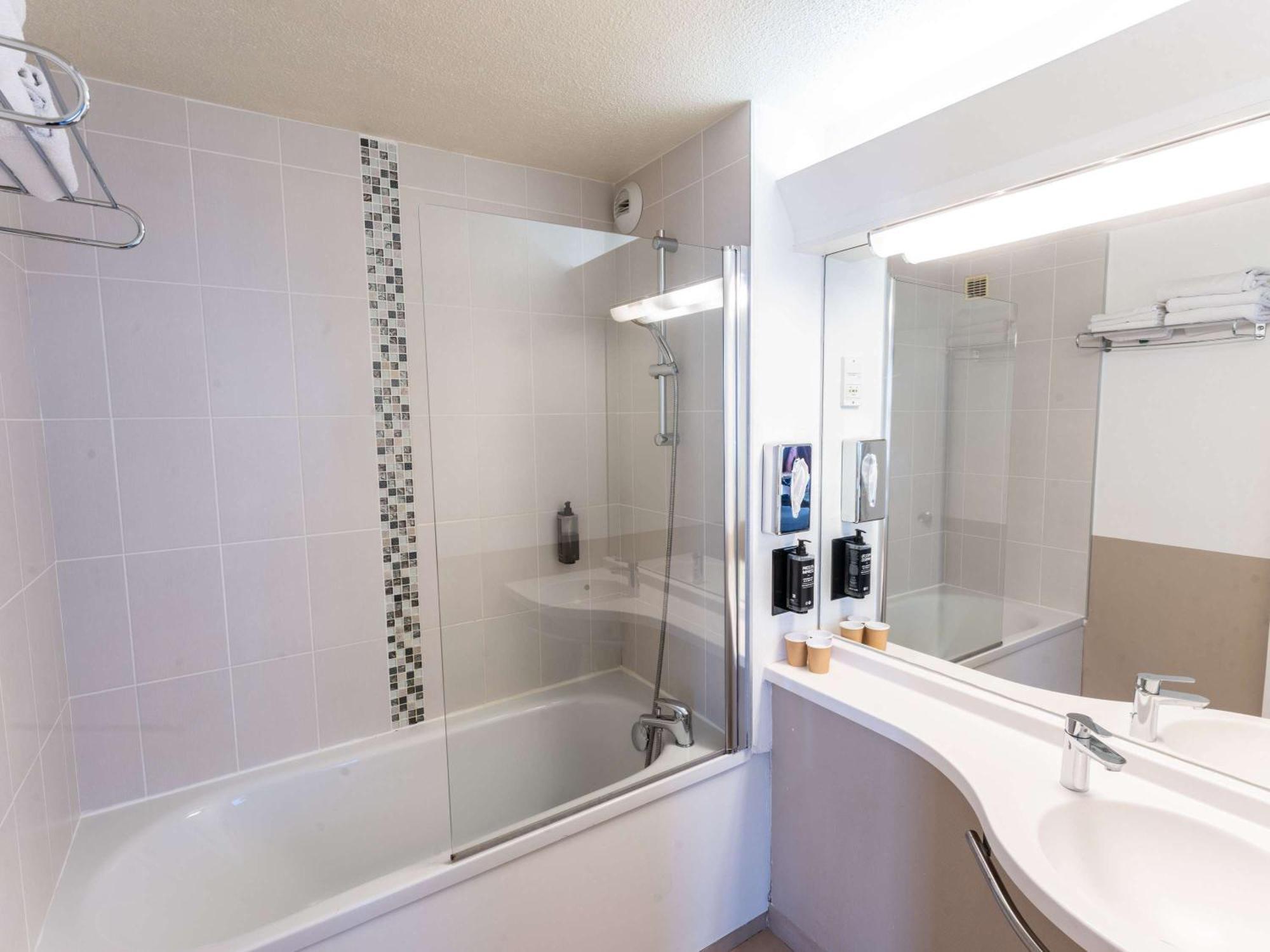Ibis Styles Angers Centre Gare Otel Dış mekan fotoğraf