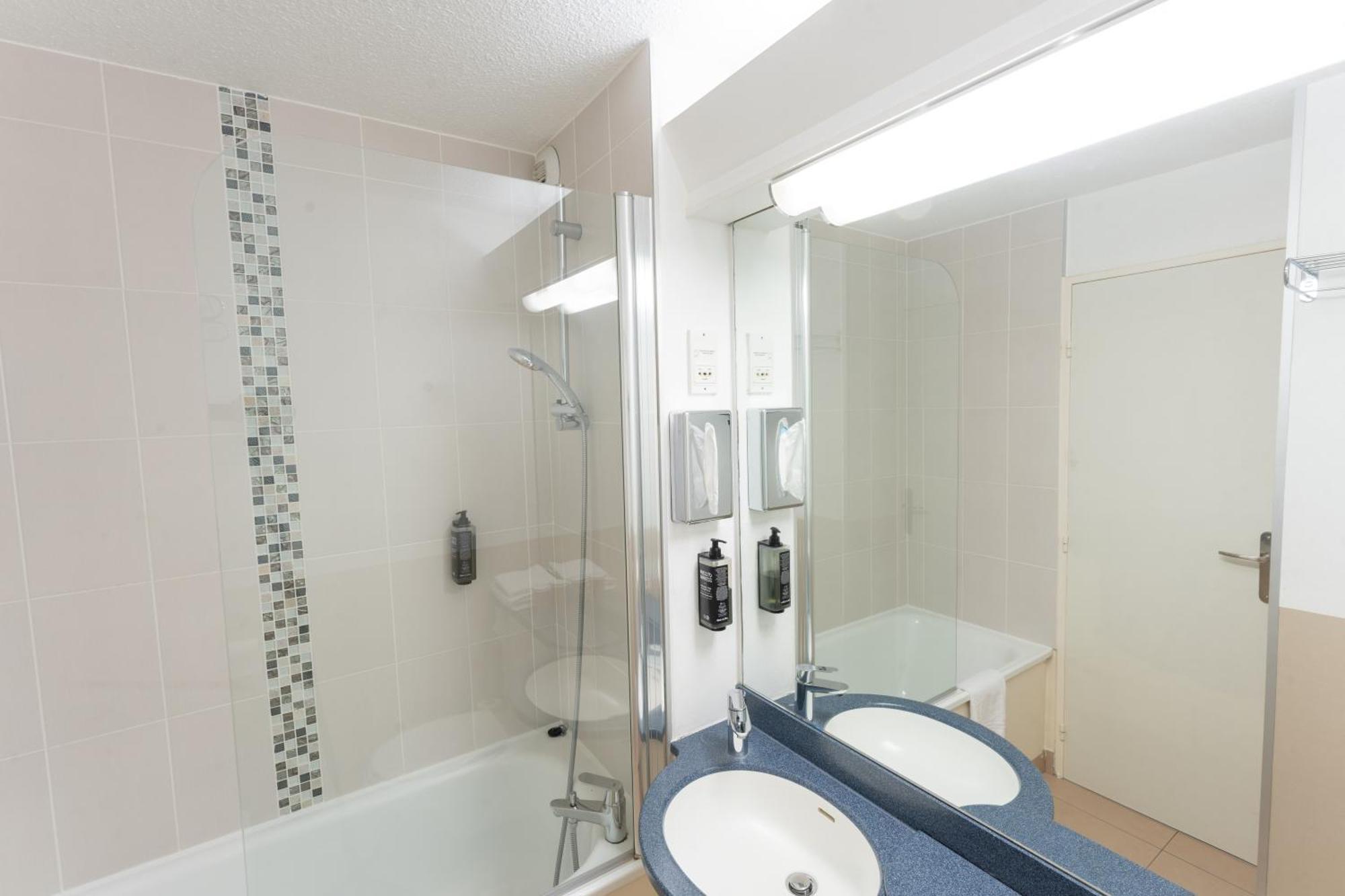 Ibis Styles Angers Centre Gare Otel Dış mekan fotoğraf